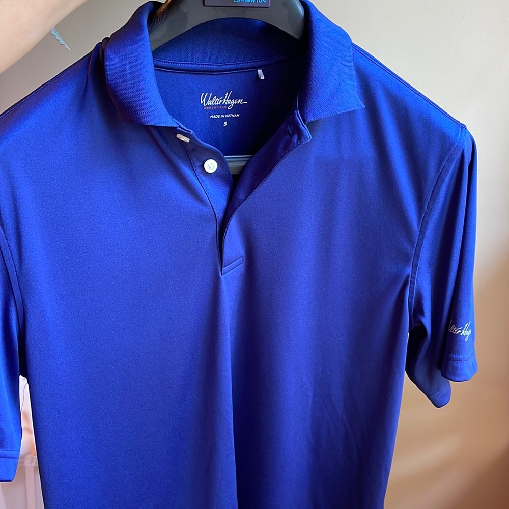 Like new golf navy blue polo!